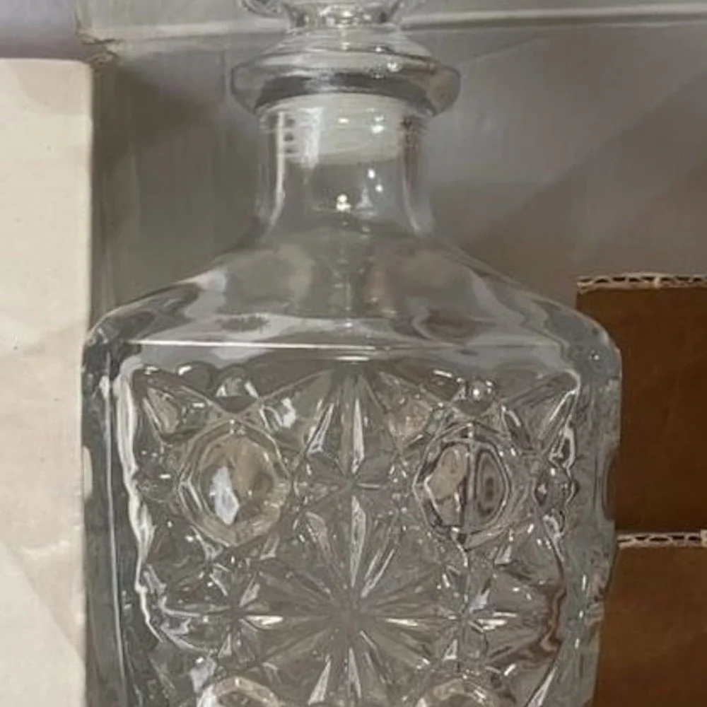 Bormioli Rocco Dedalo 7-Piece Italian Crystal Liquor Decanter Set